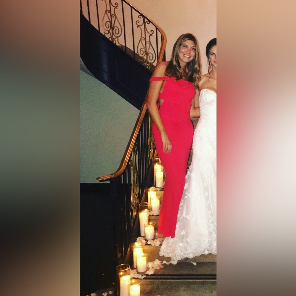 Lovers and Friends Gown - Picture 5 of 5